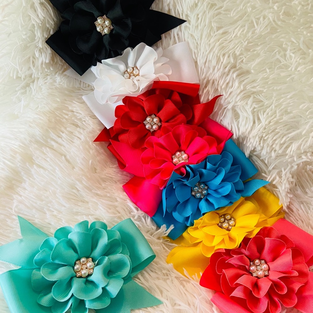 Bows set of 8